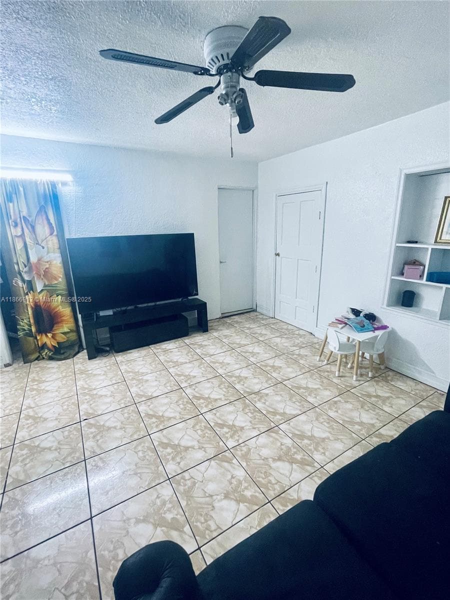 2751 NW 99th St, Miami FL 33147 — 9