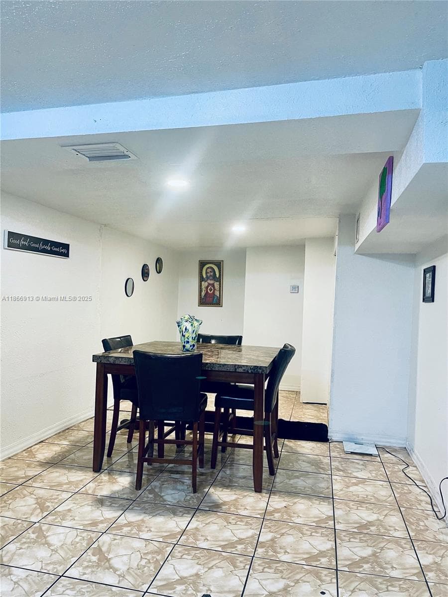 2751 NW 99th St, Miami FL 33147 — 10