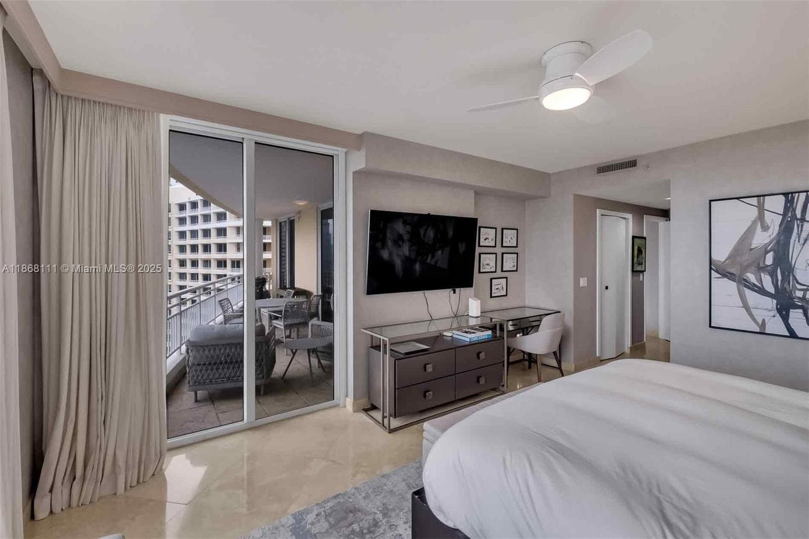 848 Brickell Key Dr # 2605, Miami FL 33131 — 16