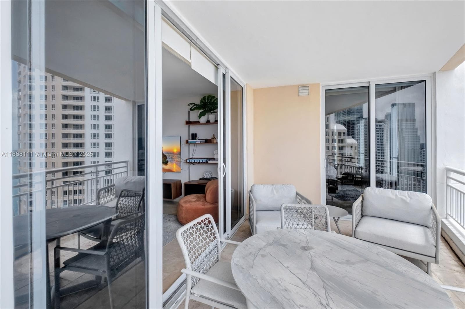 848 Brickell Key Dr # 2605, Miami FL 33131 — 24