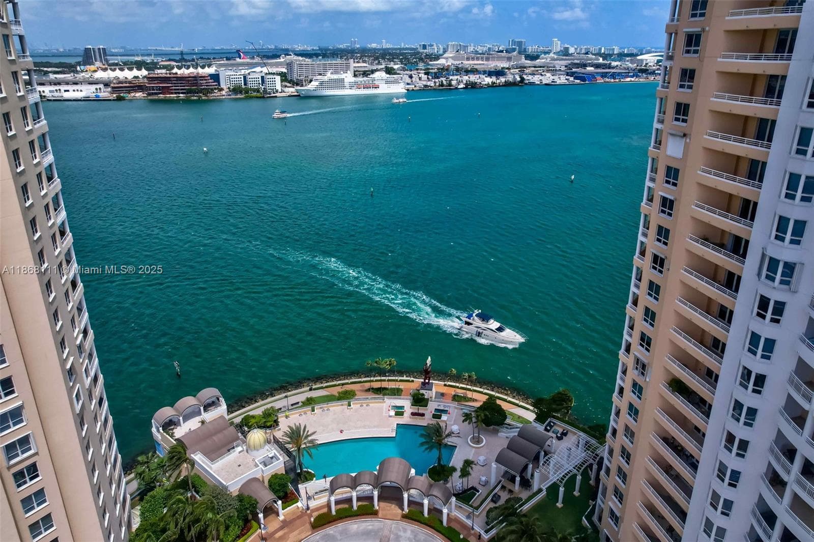 848 Brickell Key Dr # 2605, Miami FL 33131 — 31