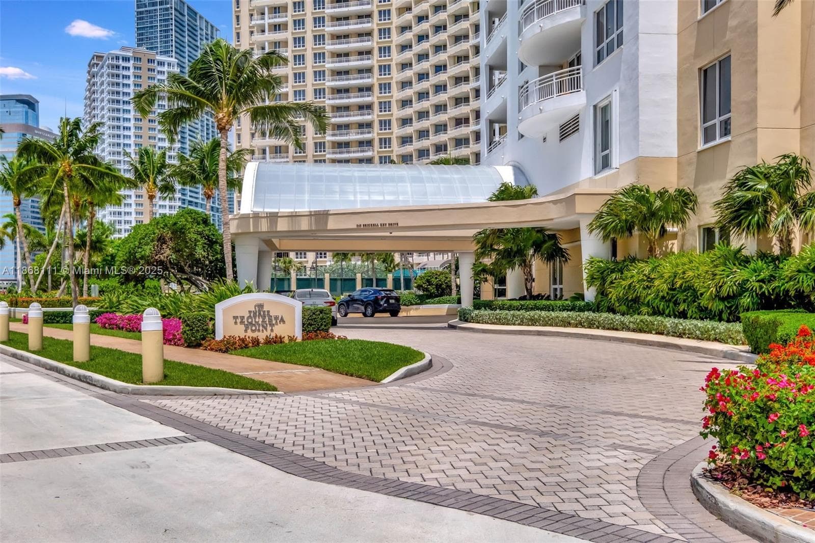 848 Brickell Key Dr # 2605, Miami FL 33131 — 29