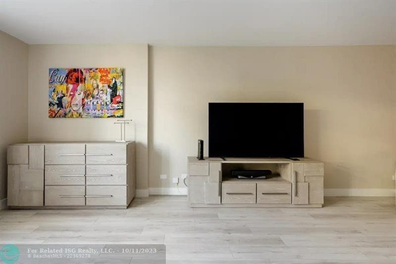 2301 Collins Avenue # 327, Miami Beach FL 33139 — 5
