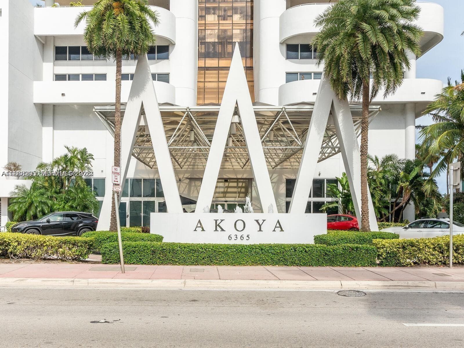 6365 Collins Ave(AVAIL 04/05/2026) # 3010, Miami Beach FL 33141 — 17