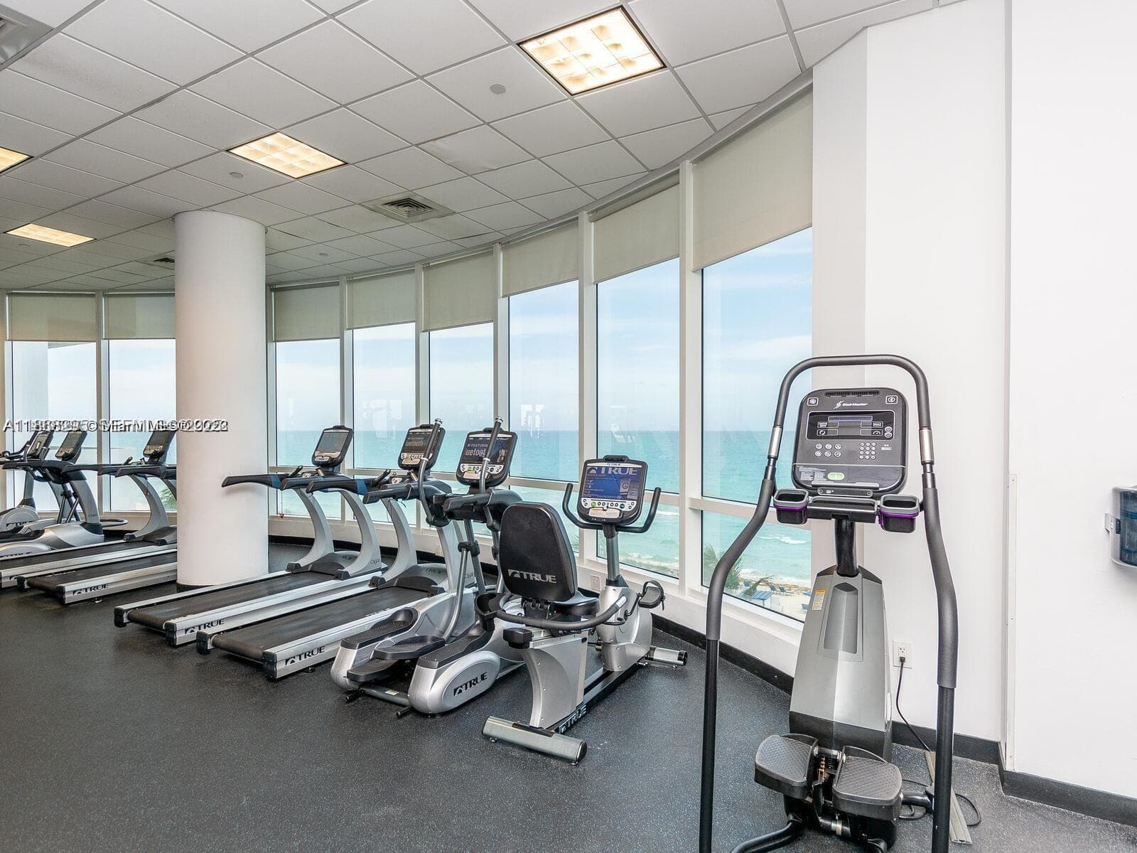 6365 Collins Ave(AVAIL 04/05/2026) # 3010, Miami Beach FL 33141 — 28