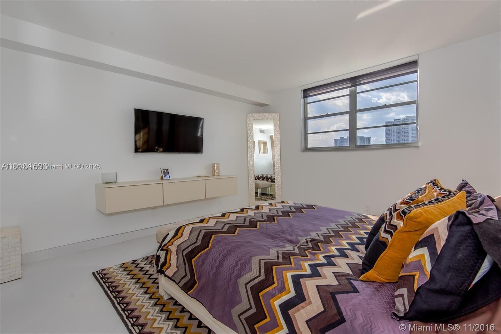 19390 Collins Ave # 1121, Sunny Isles Beach FL 33160 — 16