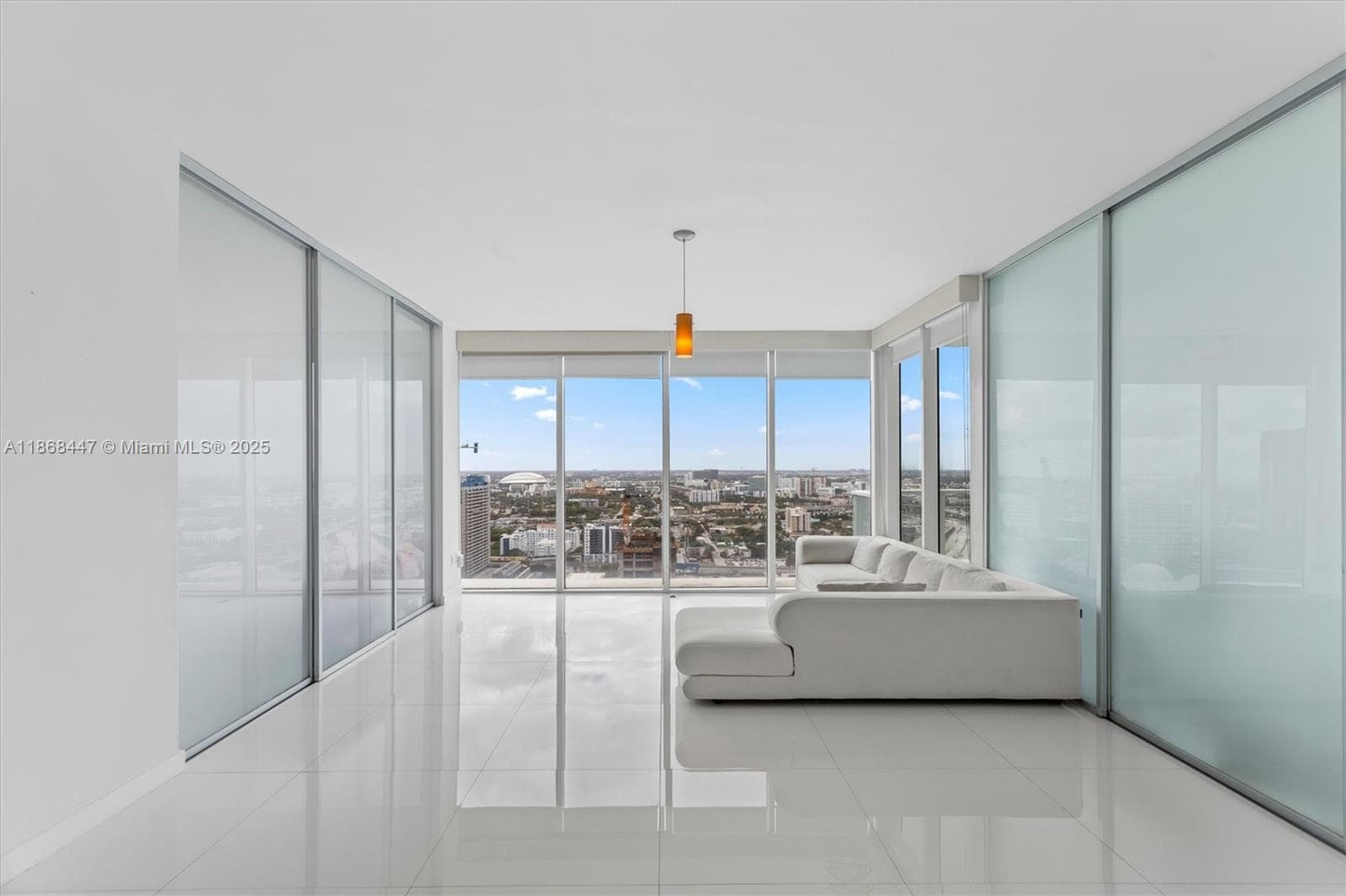 1040 Biscayne Blvd # 3106, Miami FL 33132 — 2