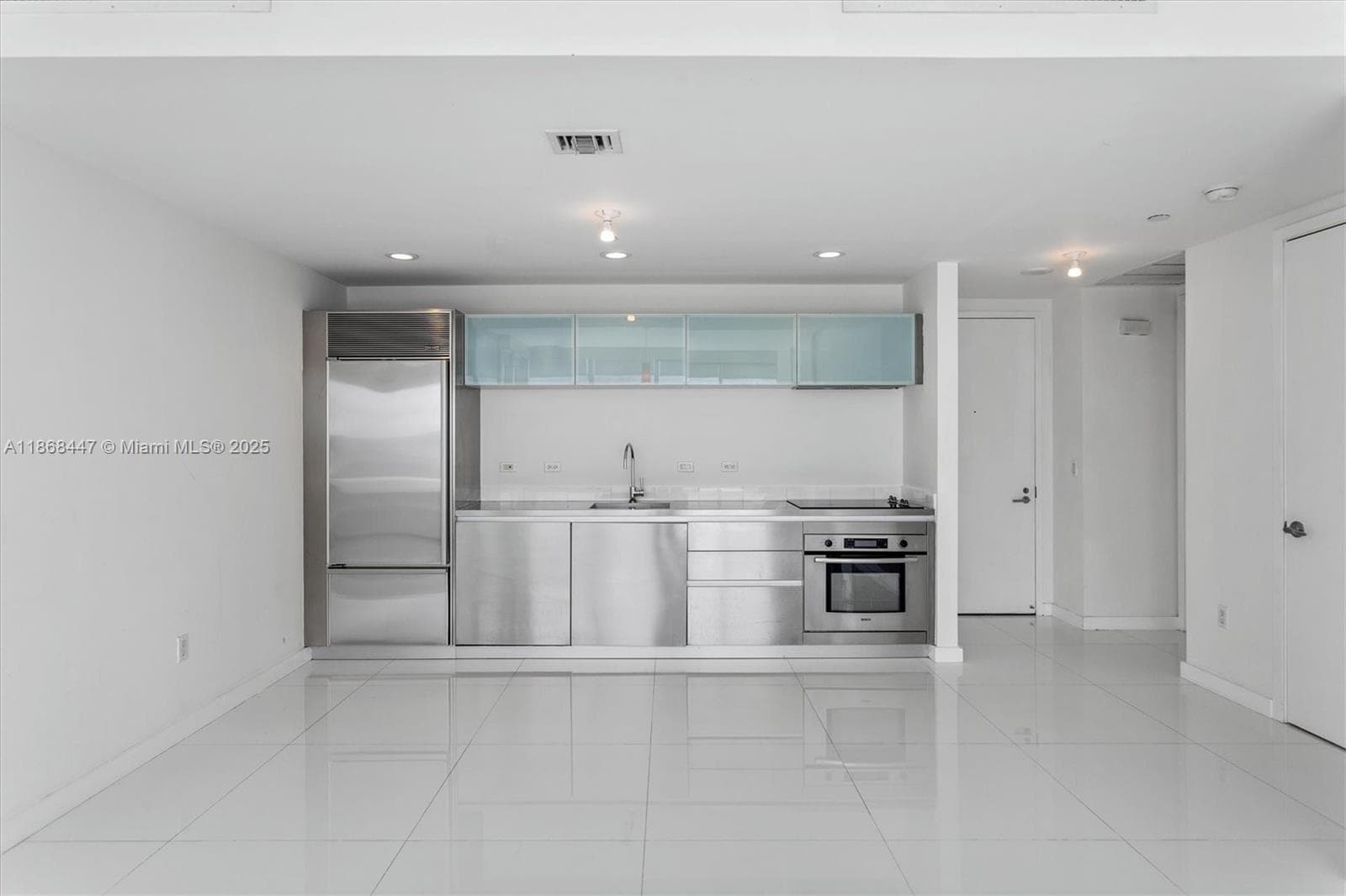 1040 Biscayne Blvd # 3106, Miami FL 33132 — 6