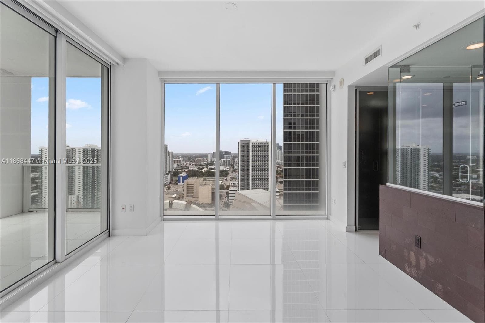 1040 Biscayne Blvd # 3106, Miami FL 33132 — 13