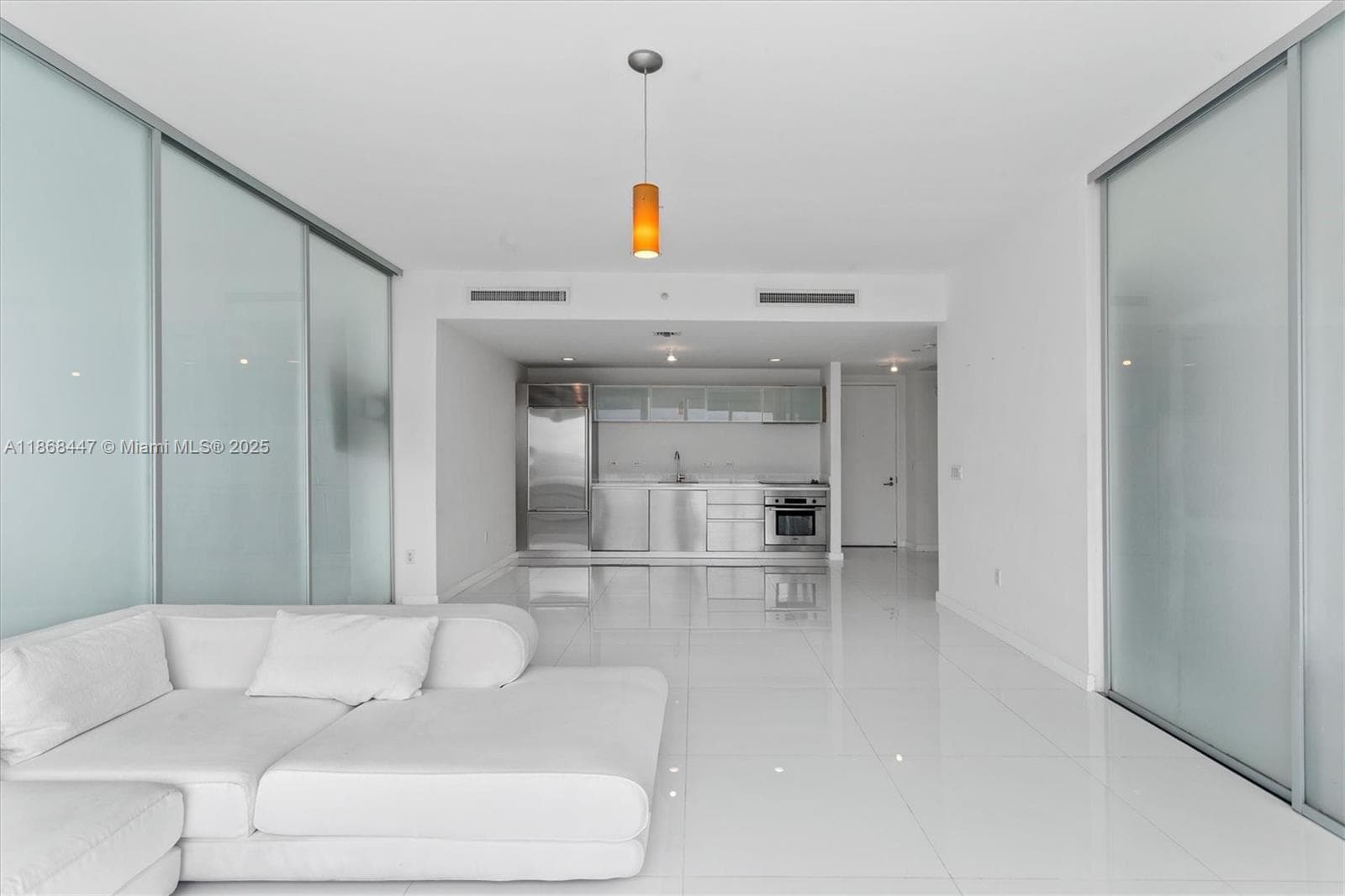 1040 Biscayne Blvd # 3106, Miami FL 33132 — 10
