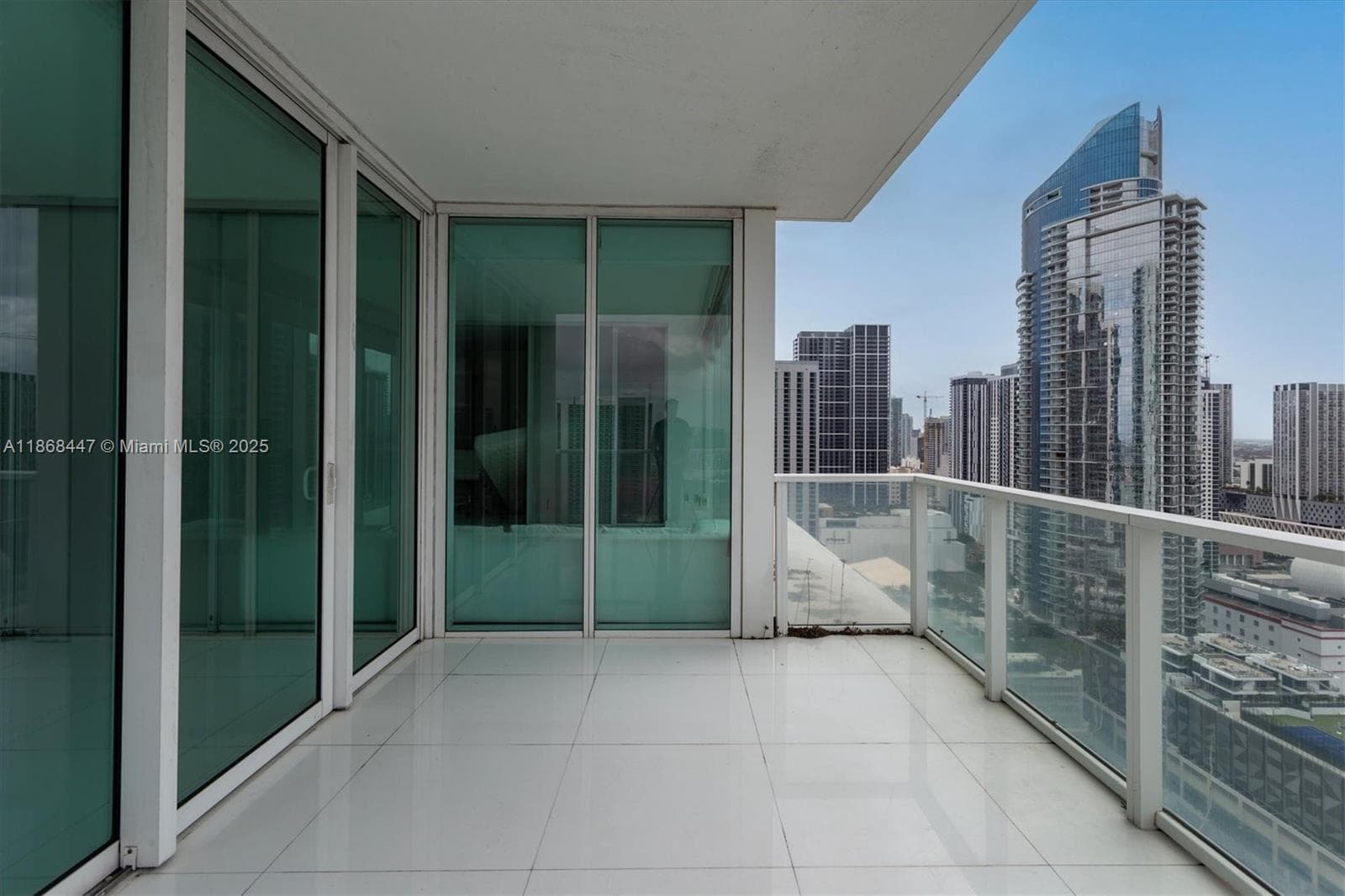 1040 Biscayne Blvd # 3106, Miami FL 33132 — 29