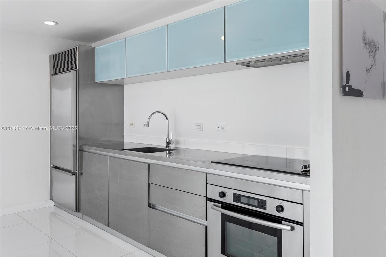 1040 Biscayne Blvd # 3106, Miami FL 33132 — 8
