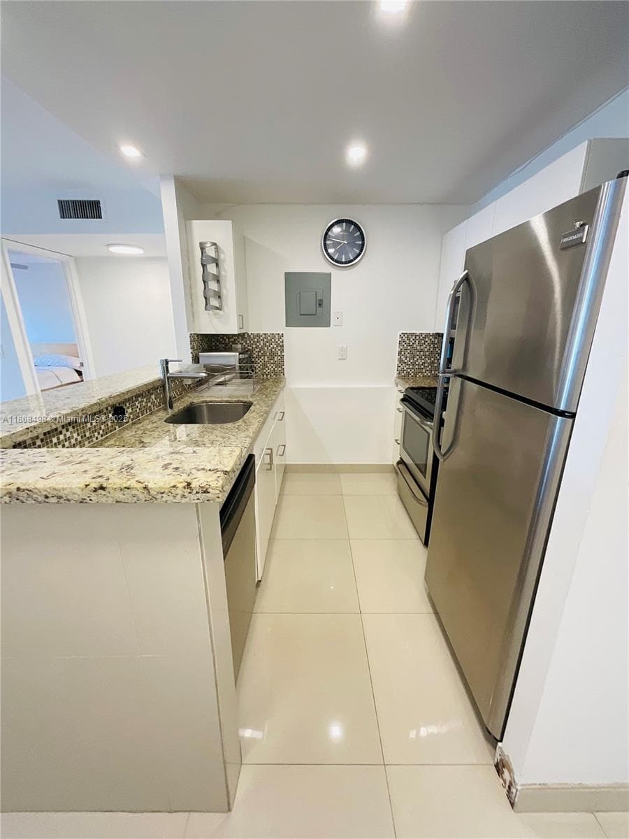 3545 NE 167th St # 505, North Miami Beach FL 33160 — 7