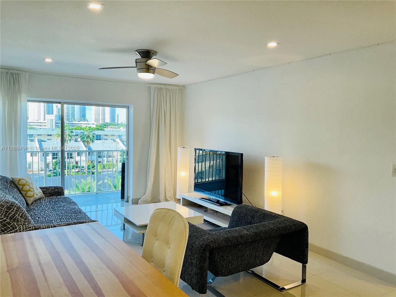 3545 NE 167th St # 505, North Miami Beach FL 33160 — 11