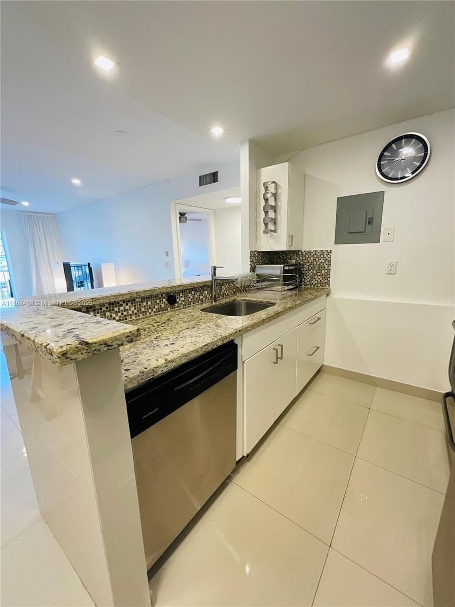 3545 NE 167th St # 505, North Miami Beach FL 33160 — 8