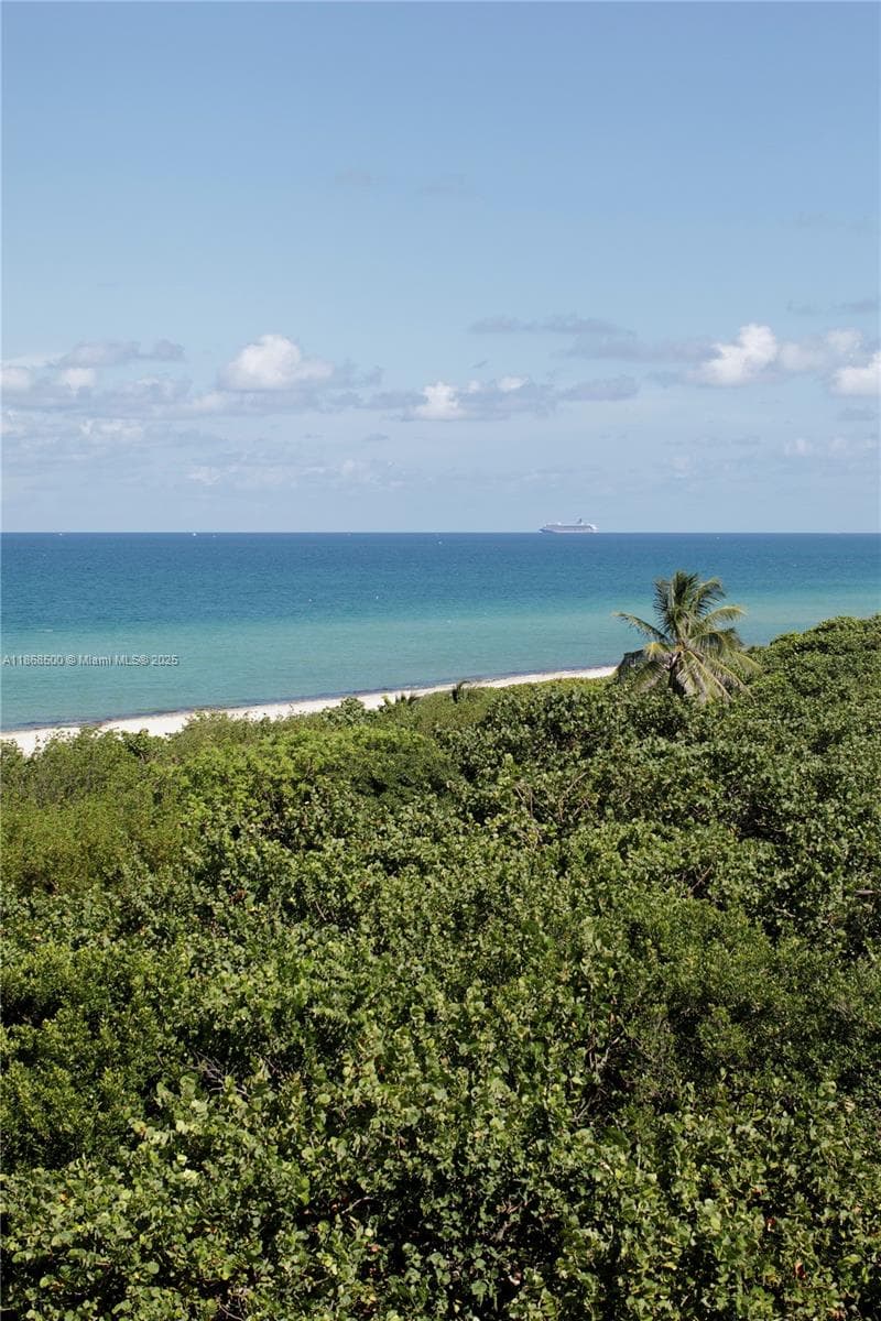 8701 Collins Ave # 604, Miami Beach FL 33154 — 33