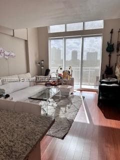 3000 NE 188th St # 706, Aventura FL 33180 — 35