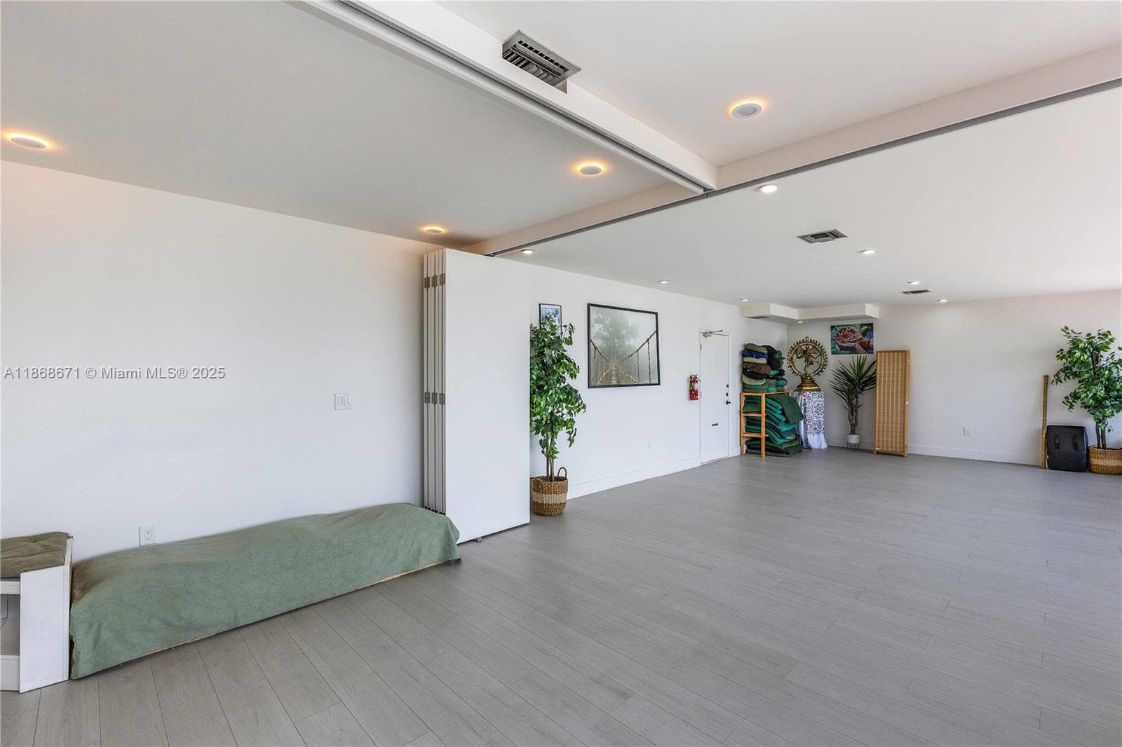 1385 SW 22nd St # 201, Miami FL 33145 — 9