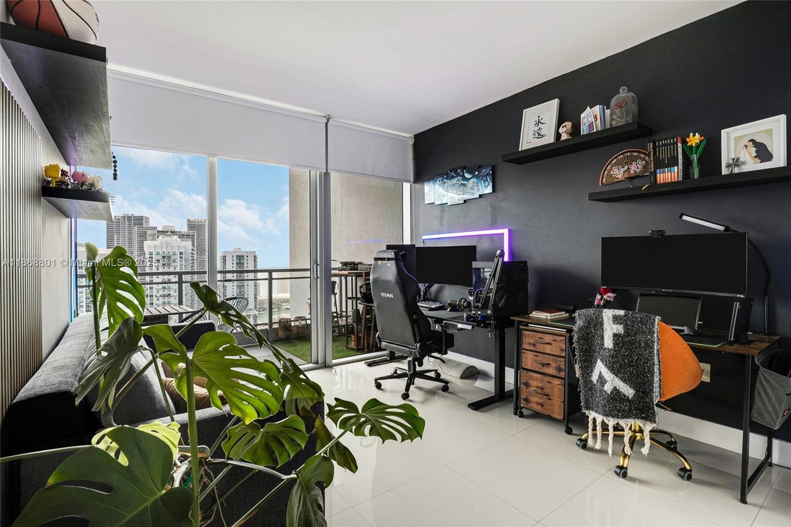 92 SW 3rd St # 4312, Miami FL 33130 — 14
