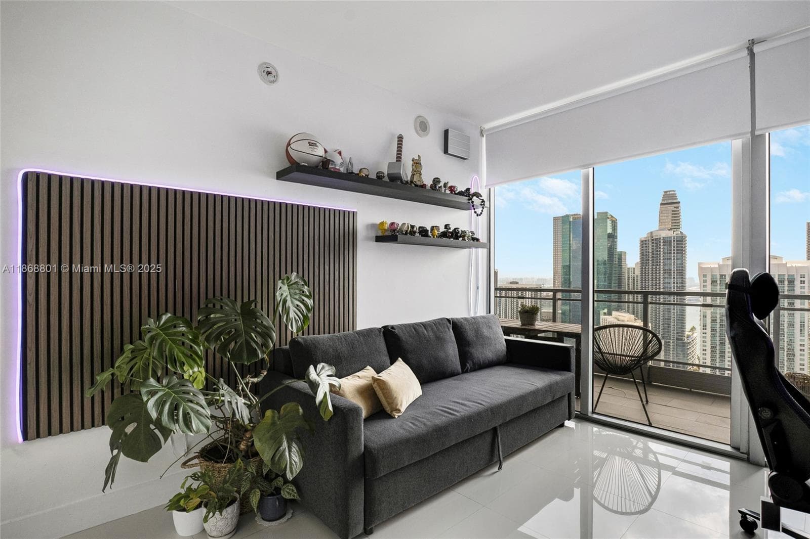 92 SW 3rd St # 4312, Miami FL 33130 — 15