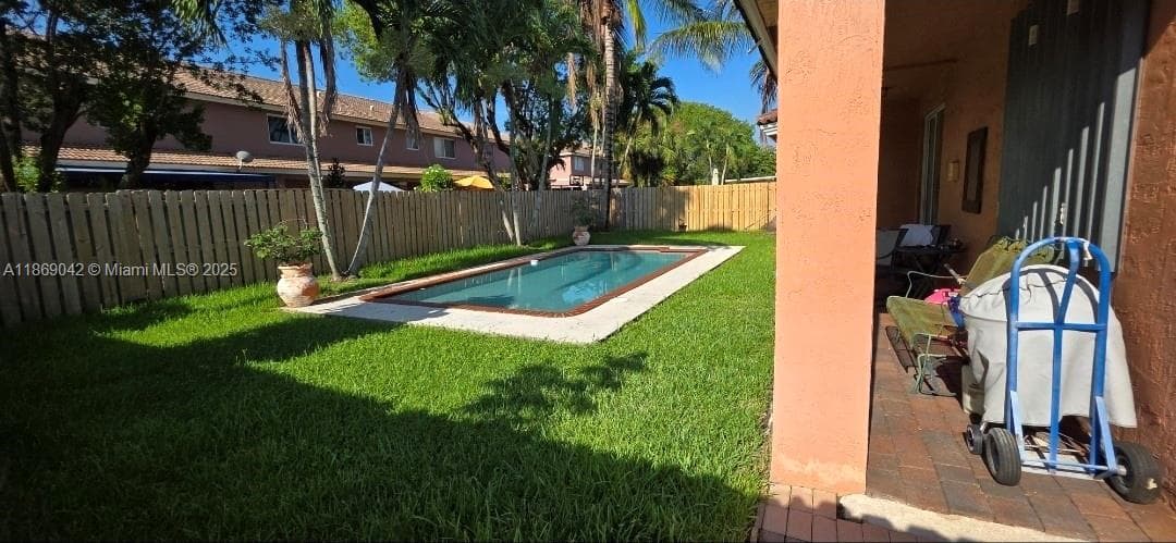 16448 SW 67th Ter, Miami FL 33193 — 53