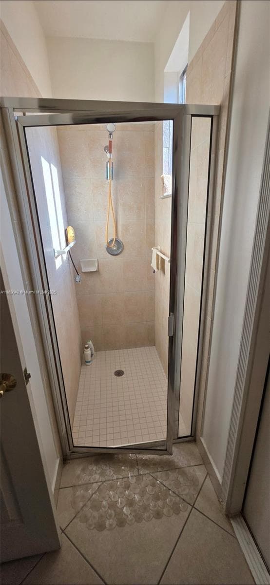 16448 SW 67th Ter, Miami FL 33193 — 19