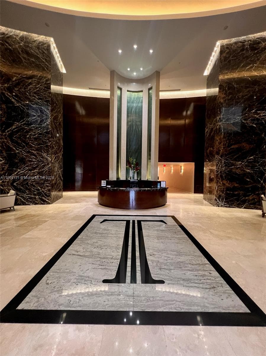 15811 Collins Ave # 605, Sunny Isles Beach FL 33160 — 2