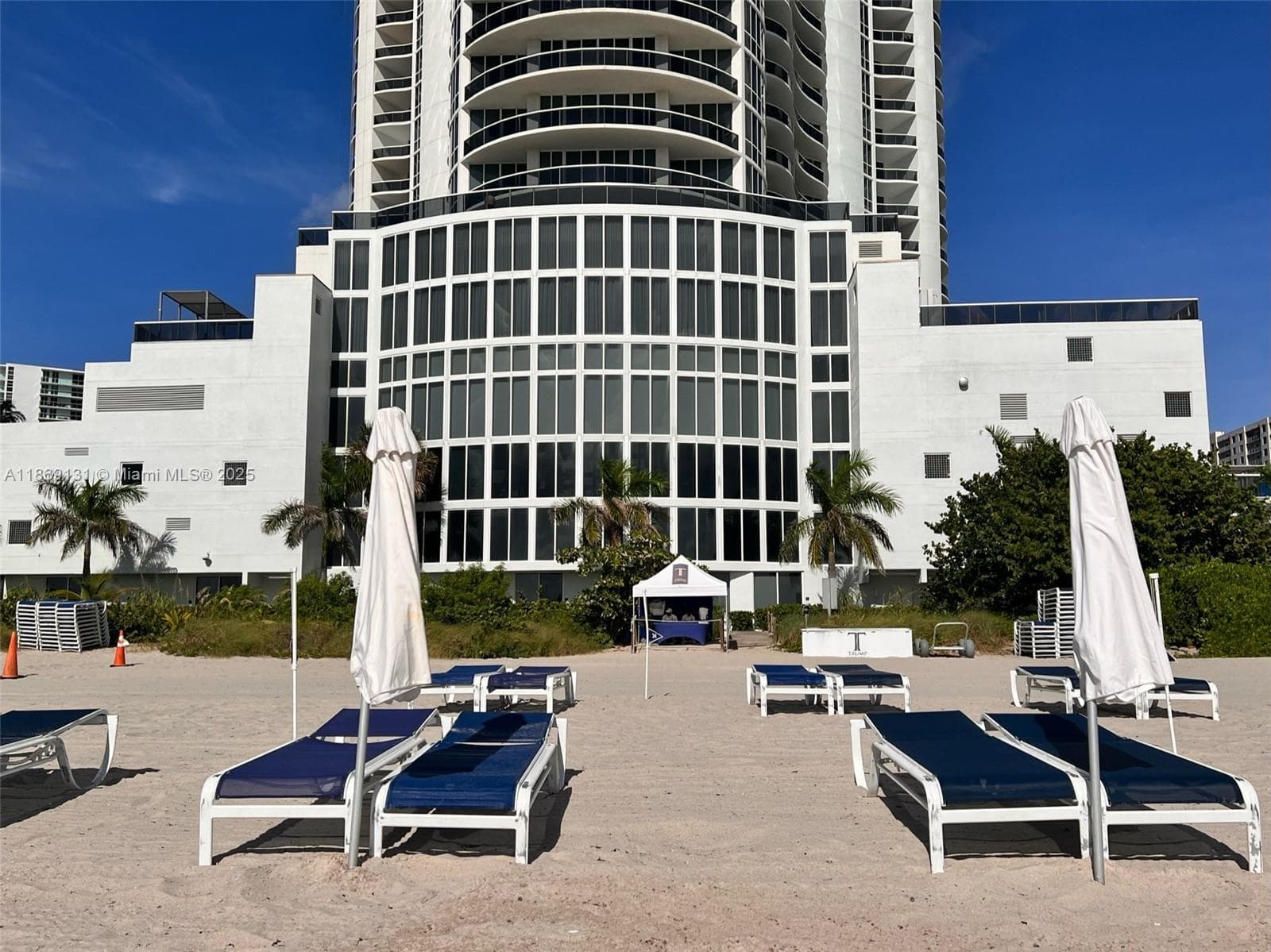 15811 Collins Ave # 605, Sunny Isles Beach FL 33160 — 28