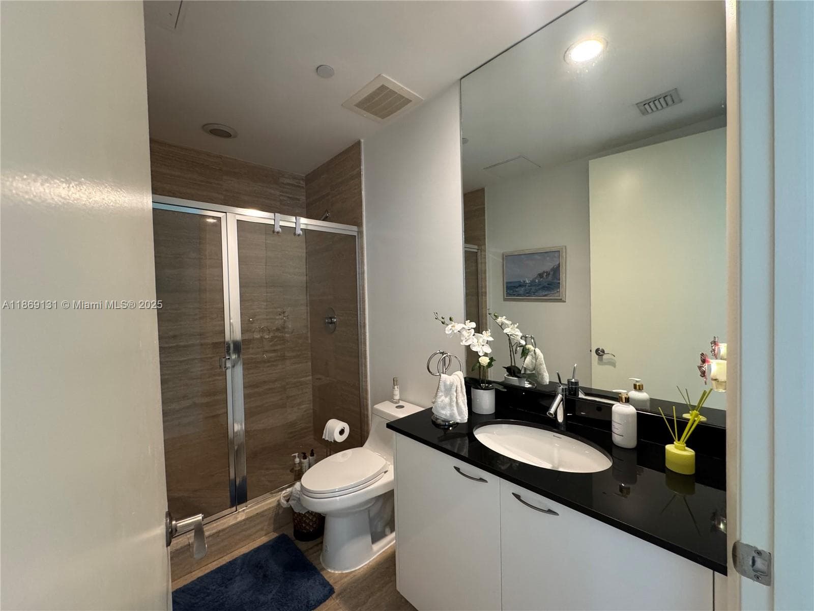 15811 Collins Ave # 605, Sunny Isles Beach FL 33160 — 24