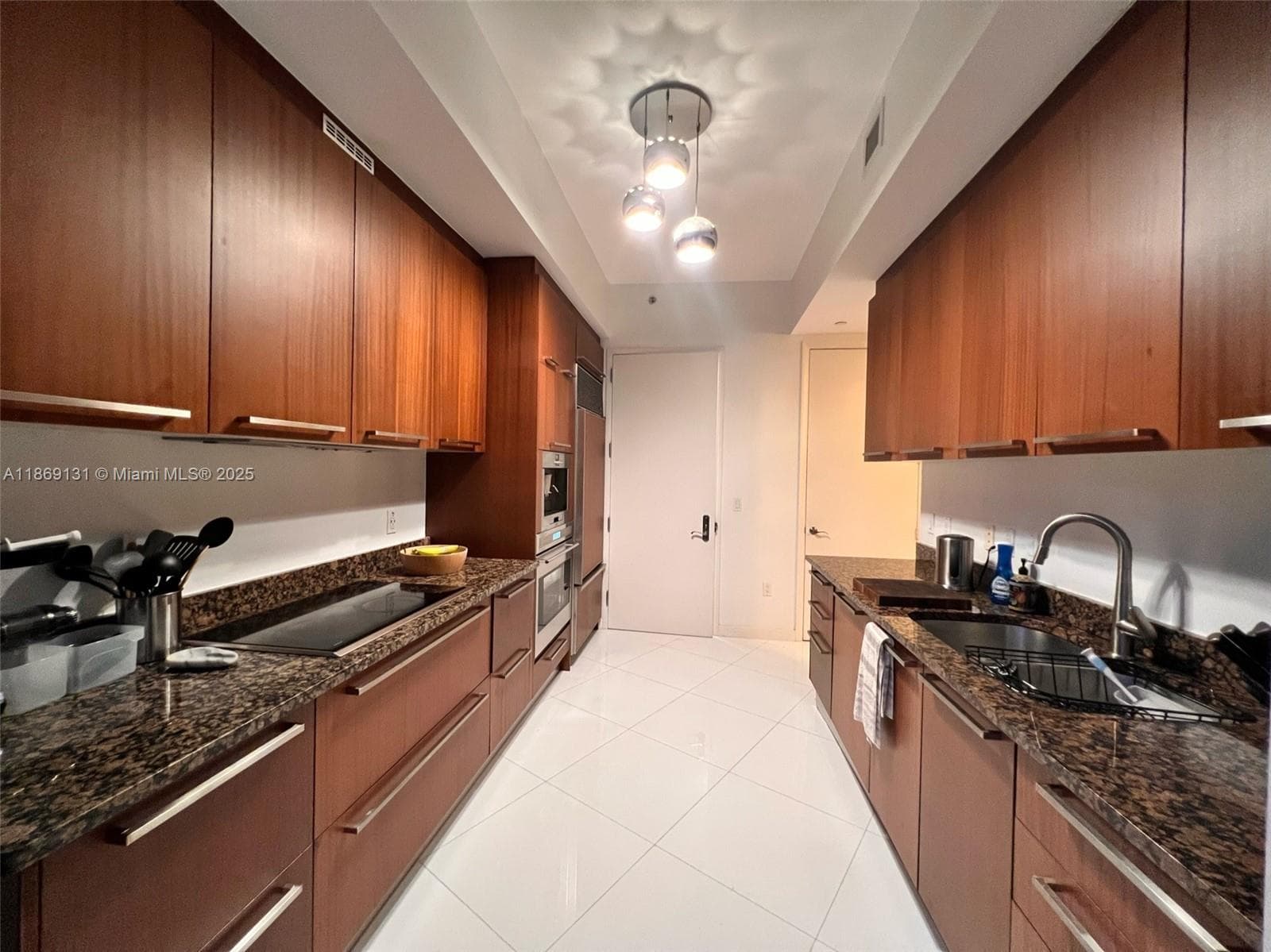 15811 Collins Ave # 605, Sunny Isles Beach FL 33160 — 11