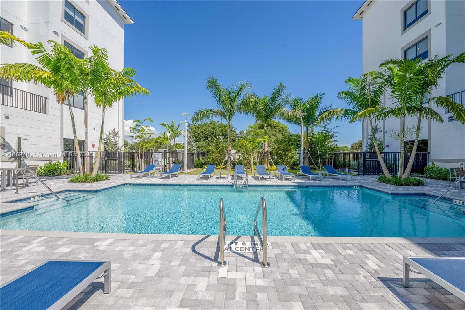 1080 NE 215th St # 403, Unincorporated Dade County FL 33179 — 5