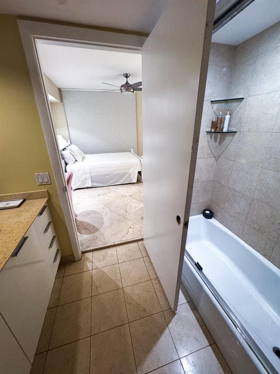 18911 Collins Avenue, Sunny Isles Beach FL 33160 — 42