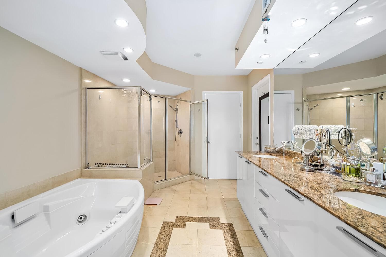 18911 Collins Avenue, Sunny Isles Beach FL 33160 — 34