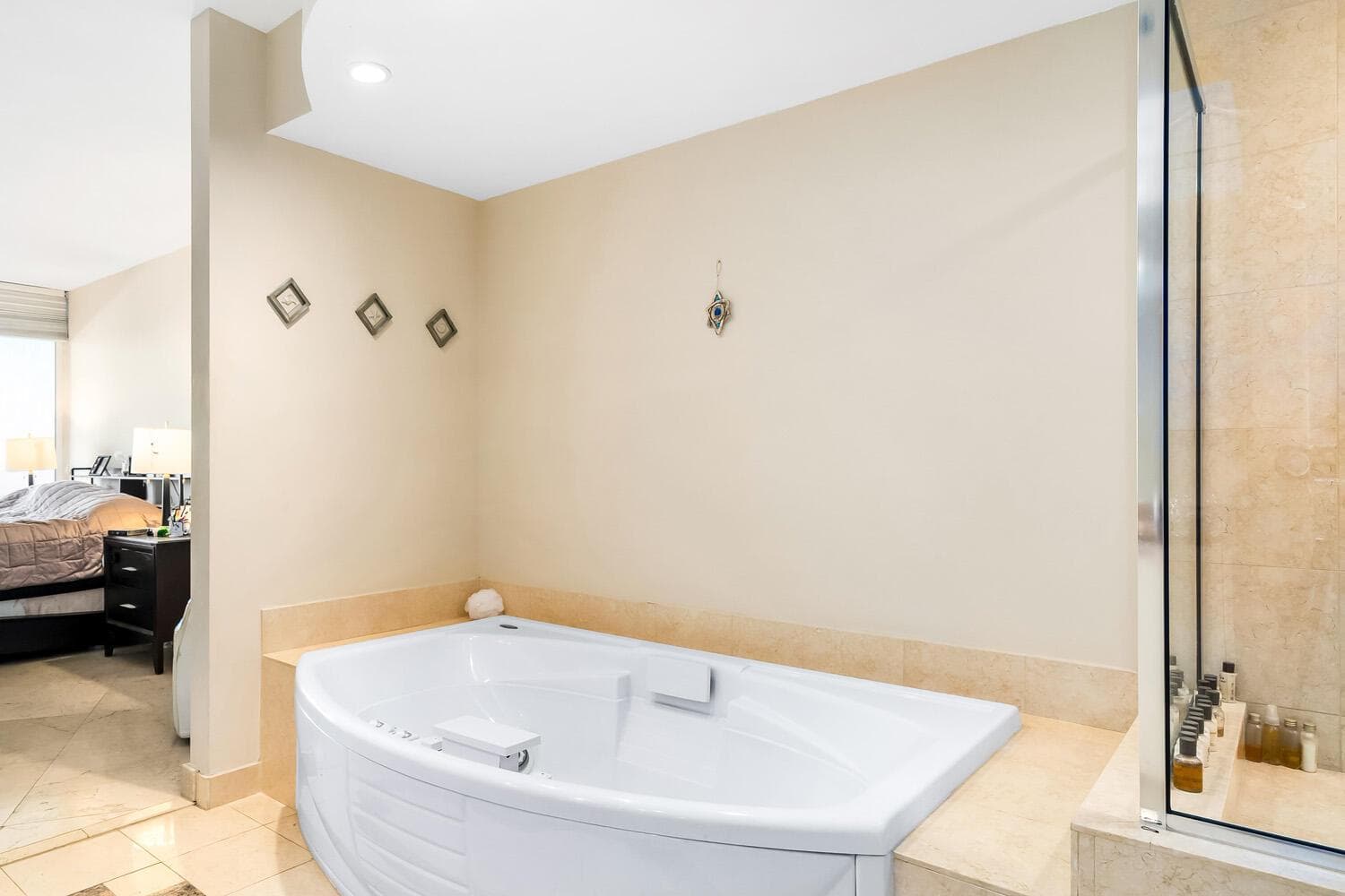 18911 Collins Avenue, Sunny Isles Beach FL 33160 — 37
