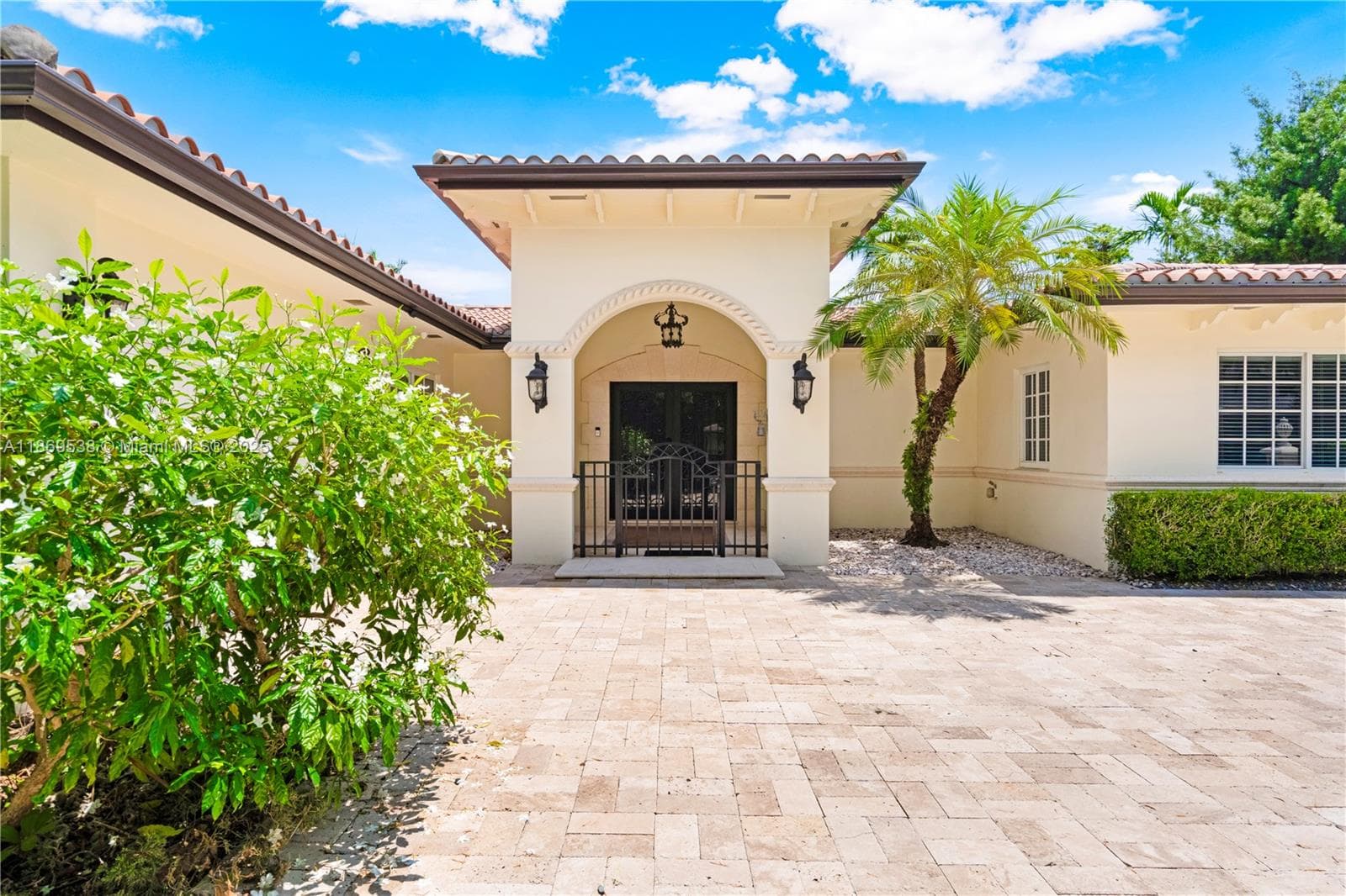 4001 Santa Maria St, Coral Gables FL 33146 — 3