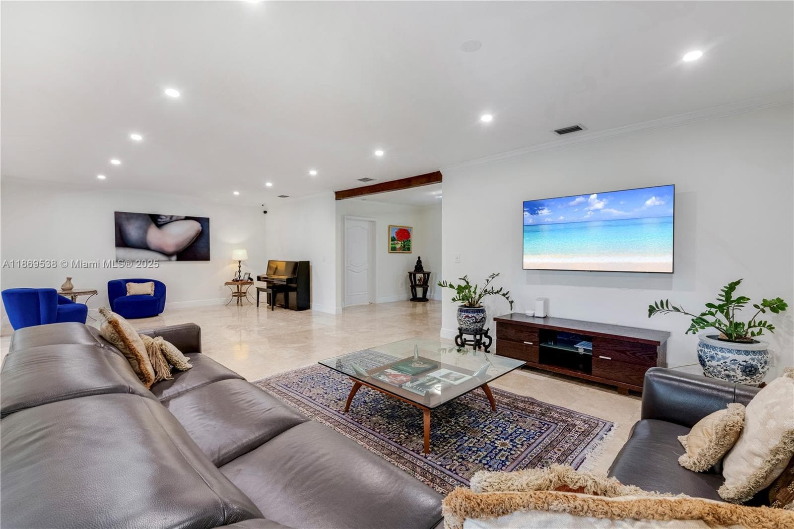 4001 Santa Maria St, Coral Gables FL 33146 — 9