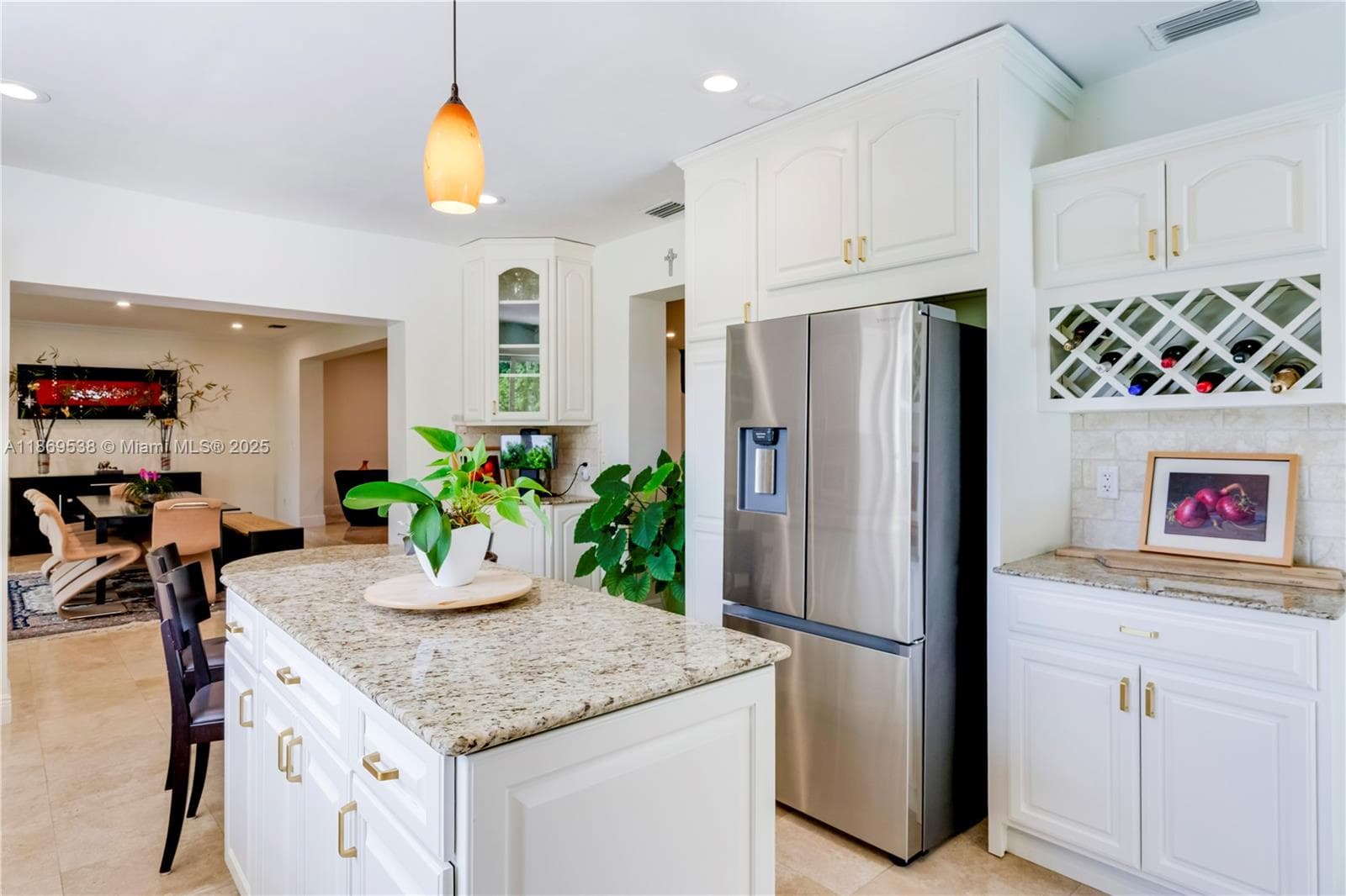 4001 Santa Maria St, Coral Gables FL 33146 — 18
