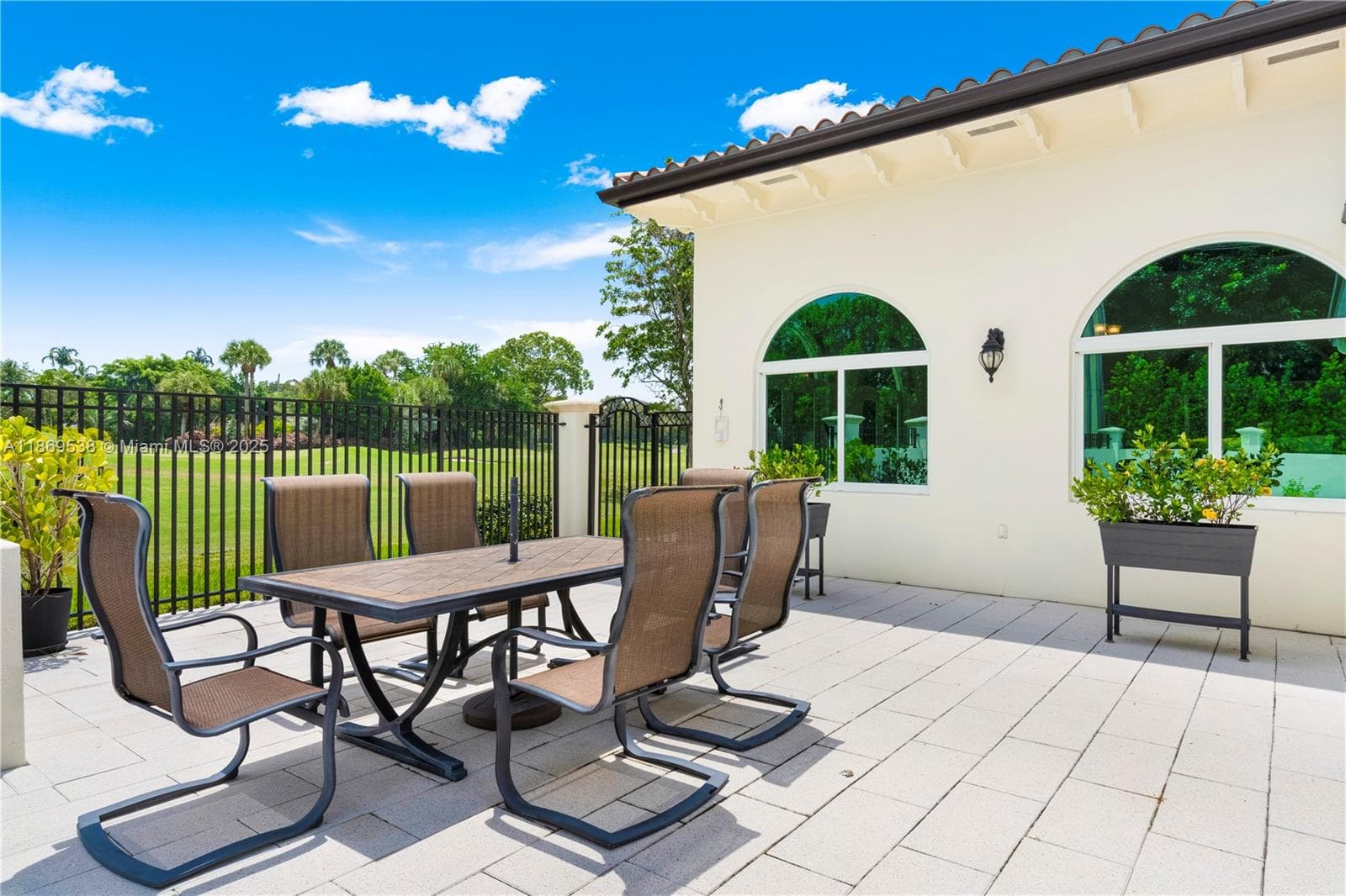4001 Santa Maria St, Coral Gables FL 33146 — 37