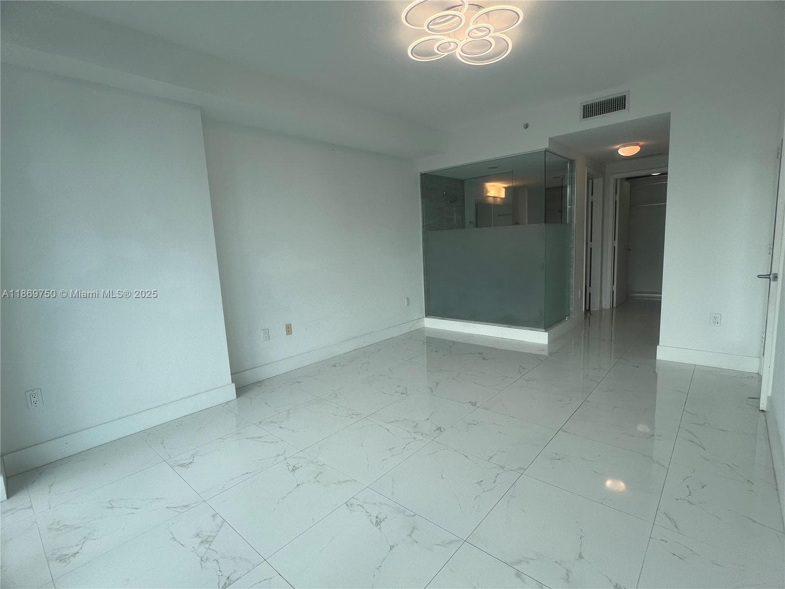 92 SW 3rd St # 3803, Miami FL 33130 — 13