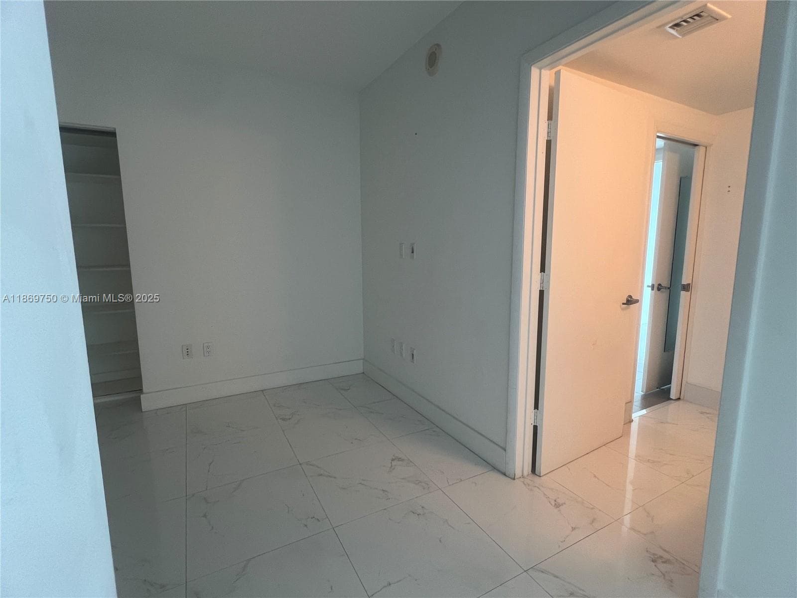 92 SW 3rd St # 3803, Miami FL 33130 — 20