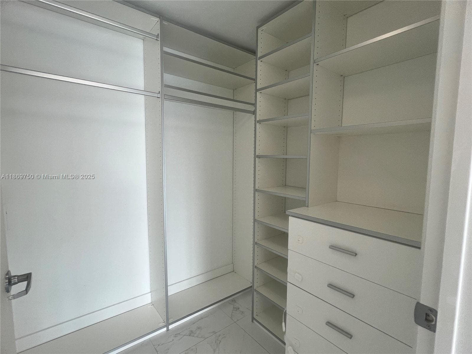 92 SW 3rd St # 3803, Miami FL 33130 — 14