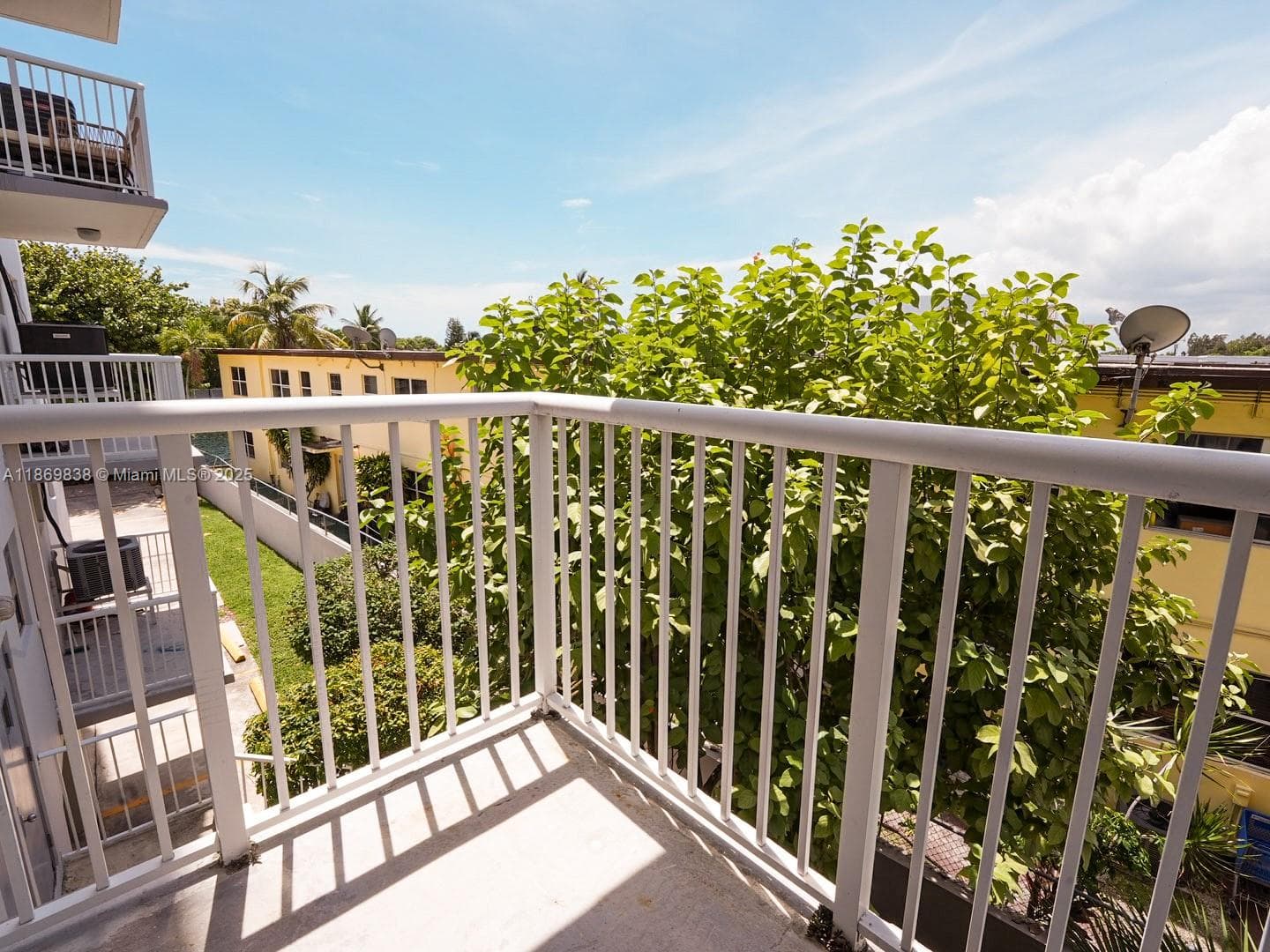 130 S Shore Dr # 3C, Miami Beach FL 33141 — 17