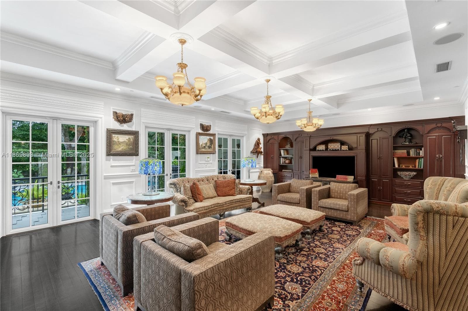 612 Sunset Dr, Coral Gables FL 33143 — 17