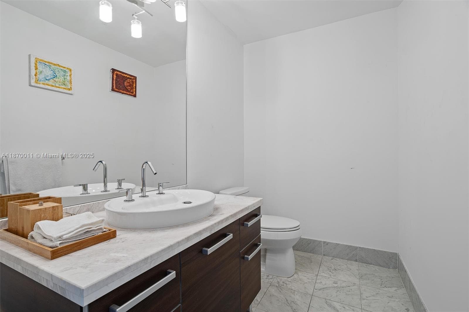 253 NE 2 ST # 626, Miami FL 33132 — 18