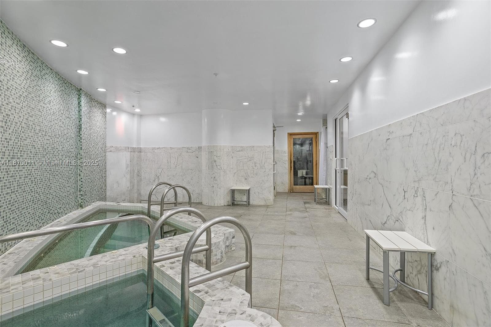 253 NE 2 ST # 626, Miami FL 33132 — 37