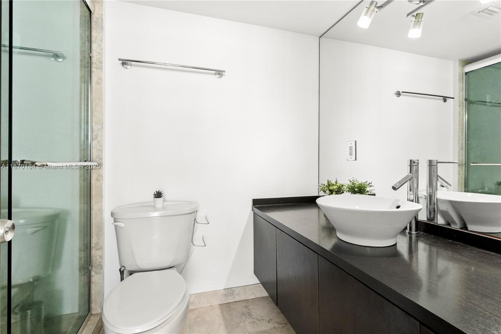 18071 Biscayne Blvd # 1404, Aventura FL 33160 — 15