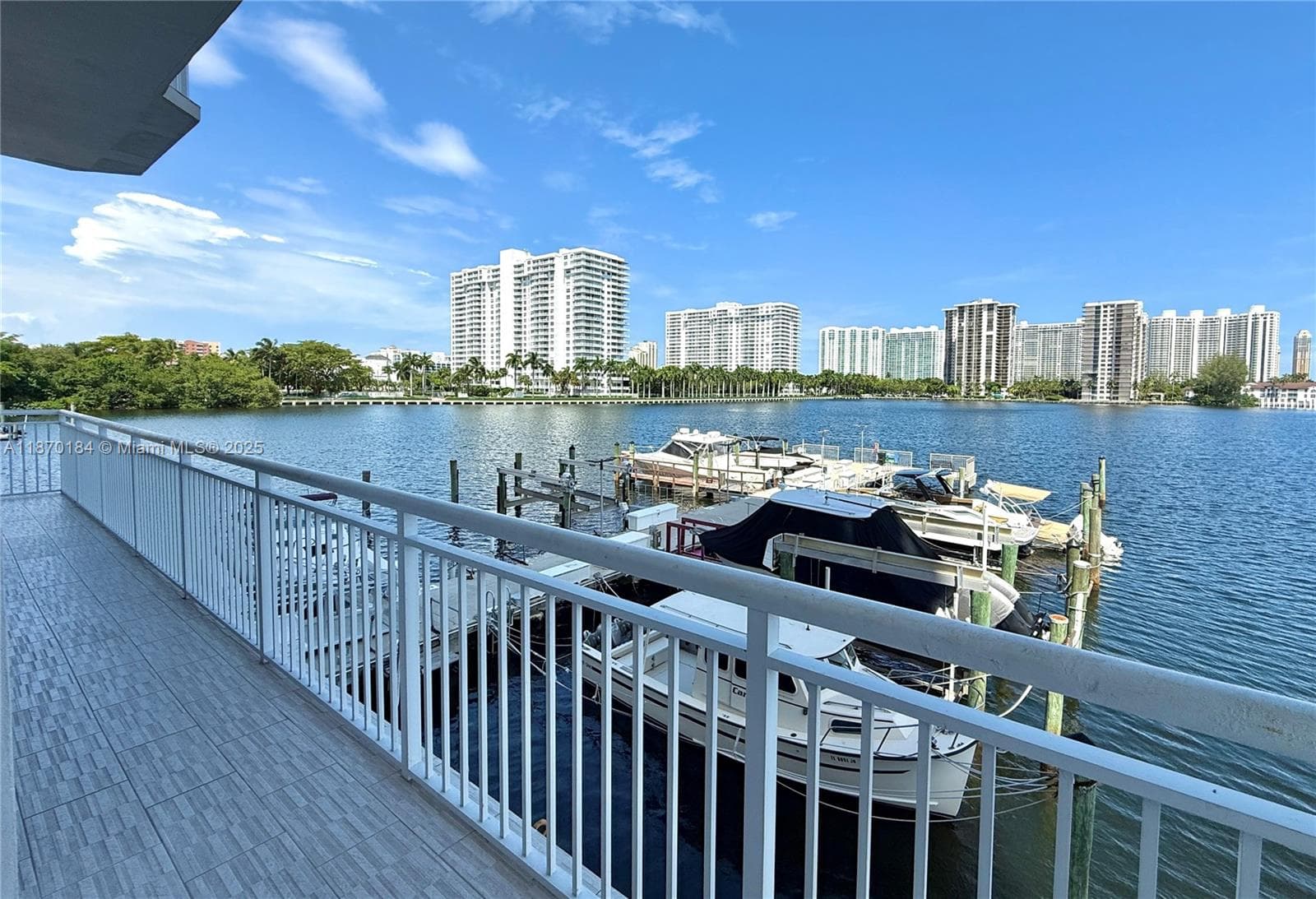 18071 Biscayne Blvd # 1404, Aventura FL 33160 — 19