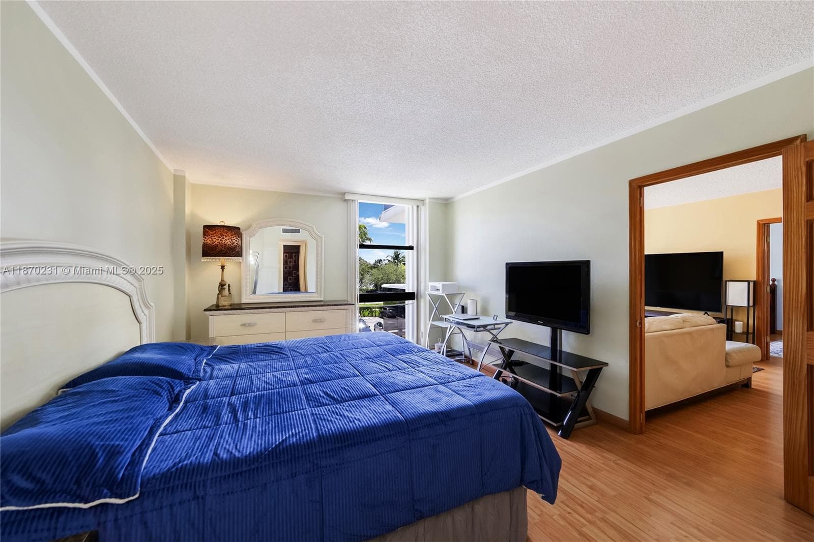 3675 N Country Club Dr # 204, Aventura FL 33180 — 27