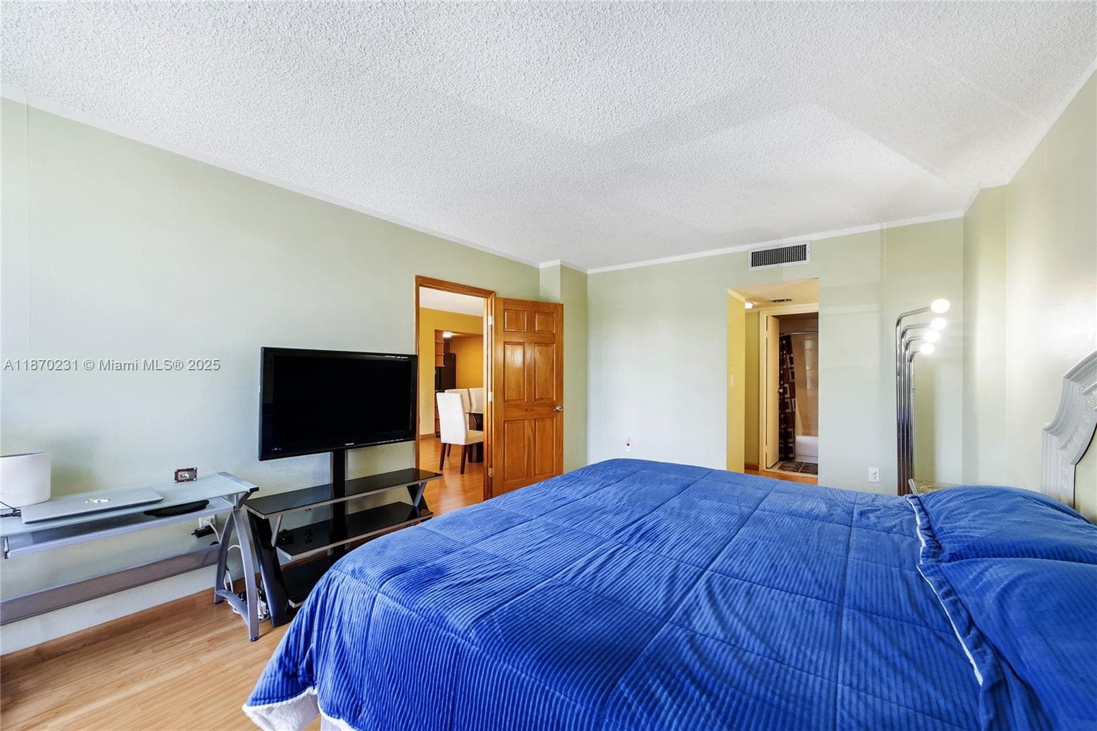 3675 N Country Club Dr # 204, Aventura FL 33180 — 30