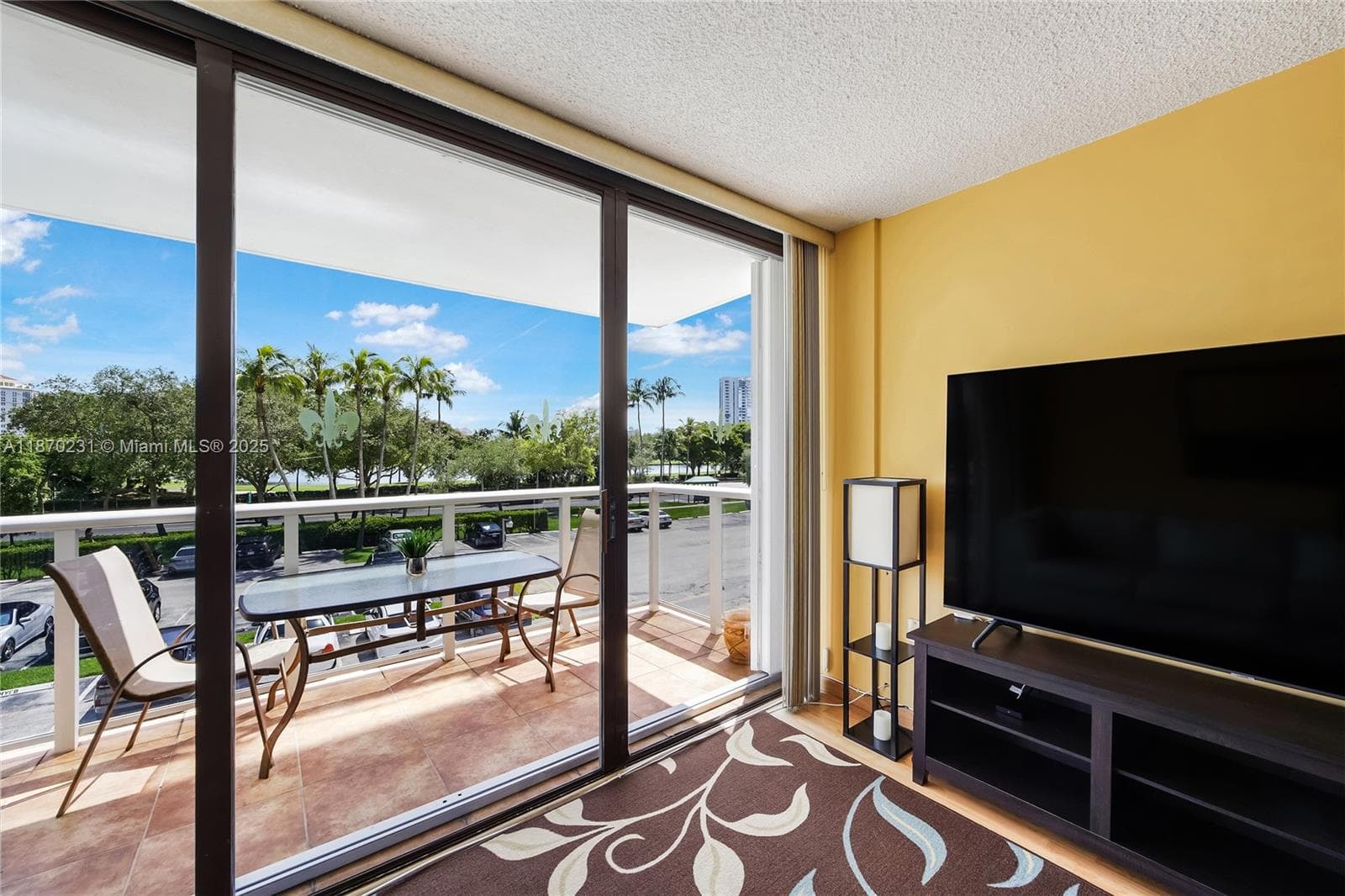 3675 N Country Club Dr # 204, Aventura FL 33180 — 14